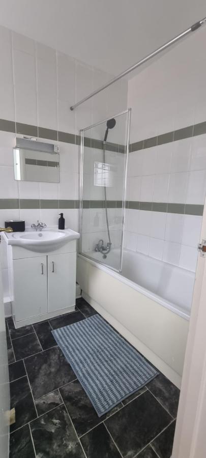 Cricklewood Broadway Guest Home London Exterior photo